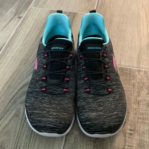 Skechers size 8